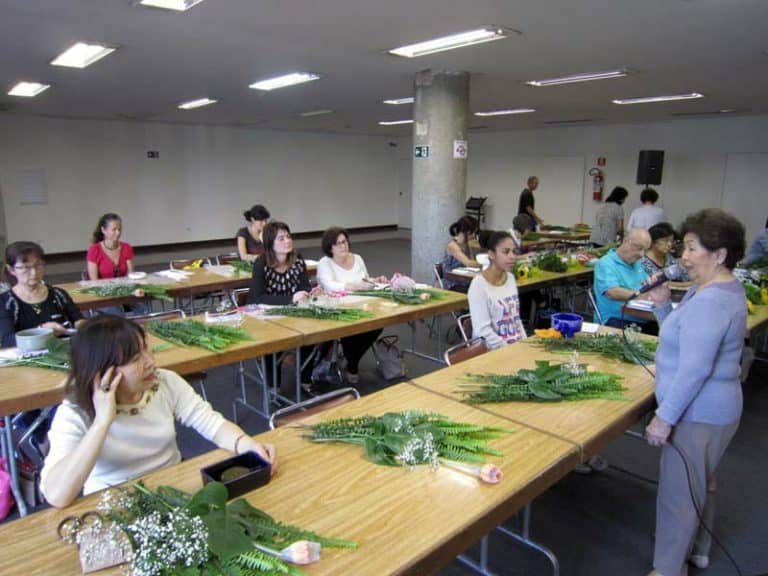 Oficina de Ikebana no Bunkyo