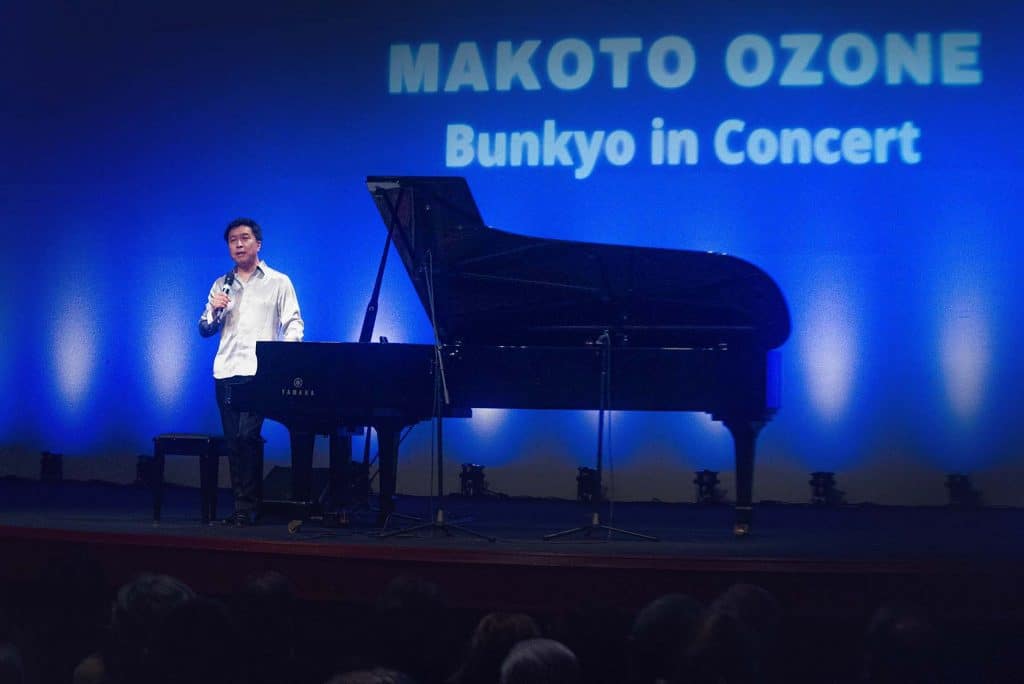 Tarde especial na Páscoa com o pianista Makoto Ozone